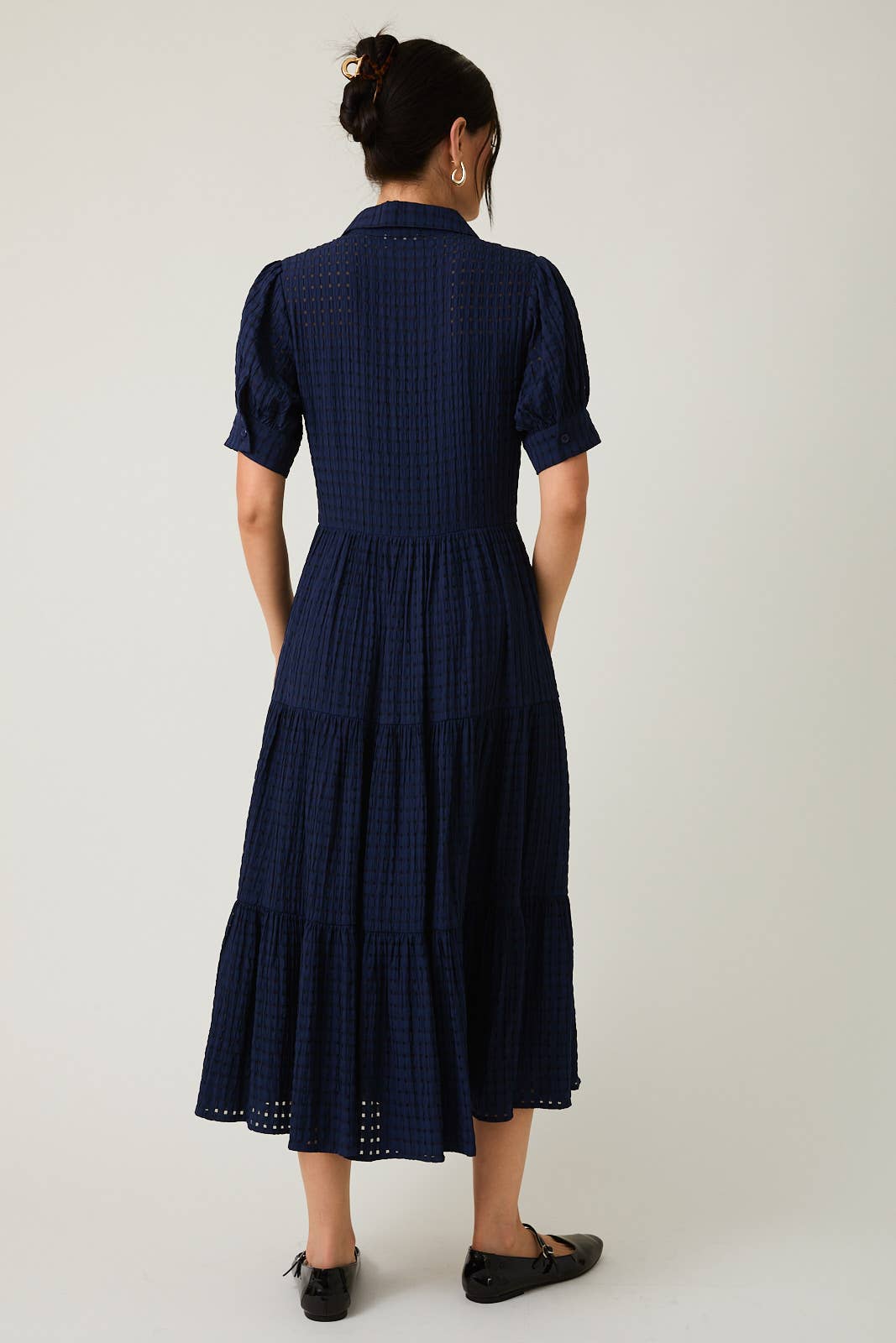 PUFF HALF SLEEVE BUTTON DOWN TIERED MIDI DRESS